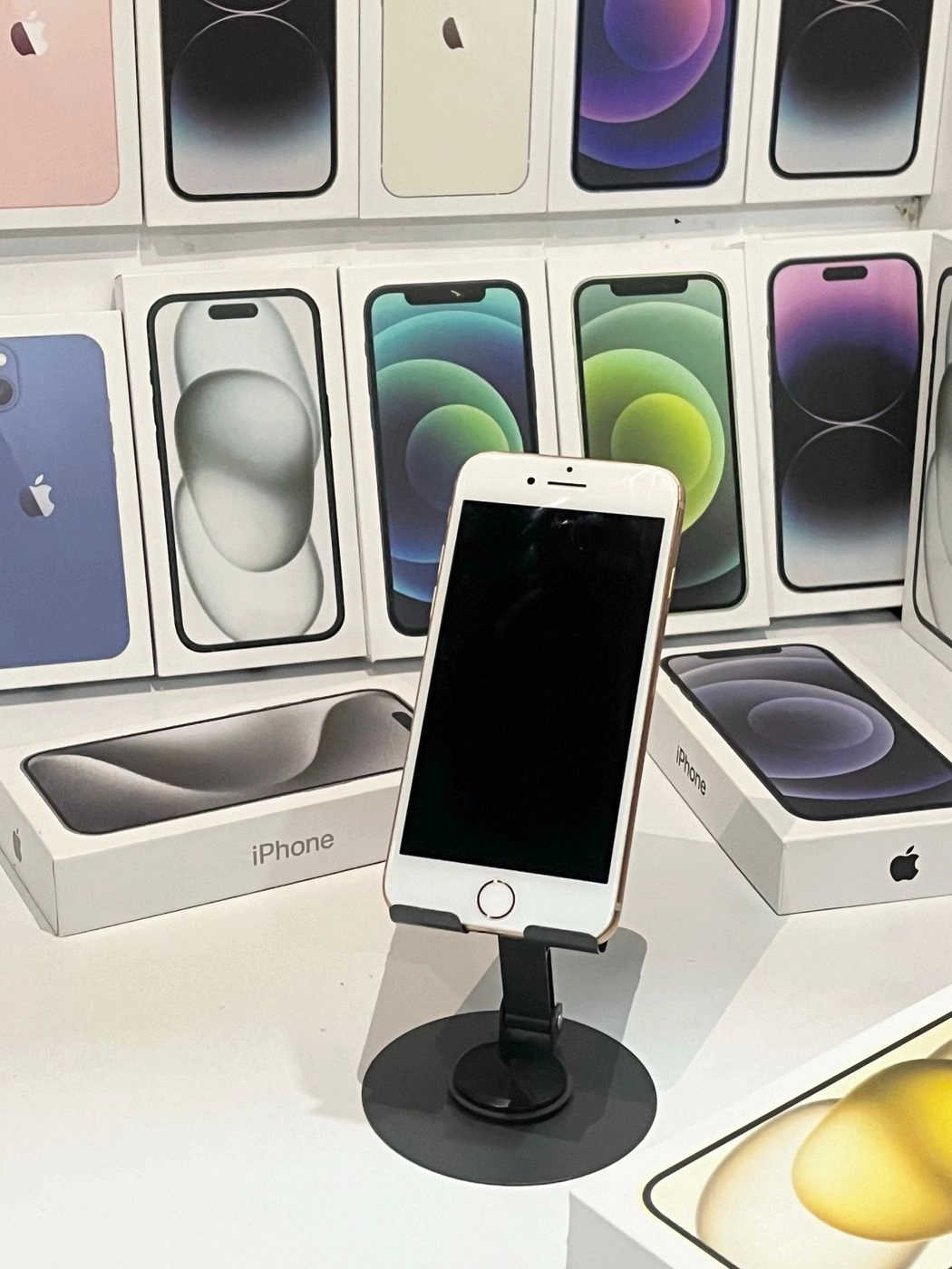 iPhone 8 6