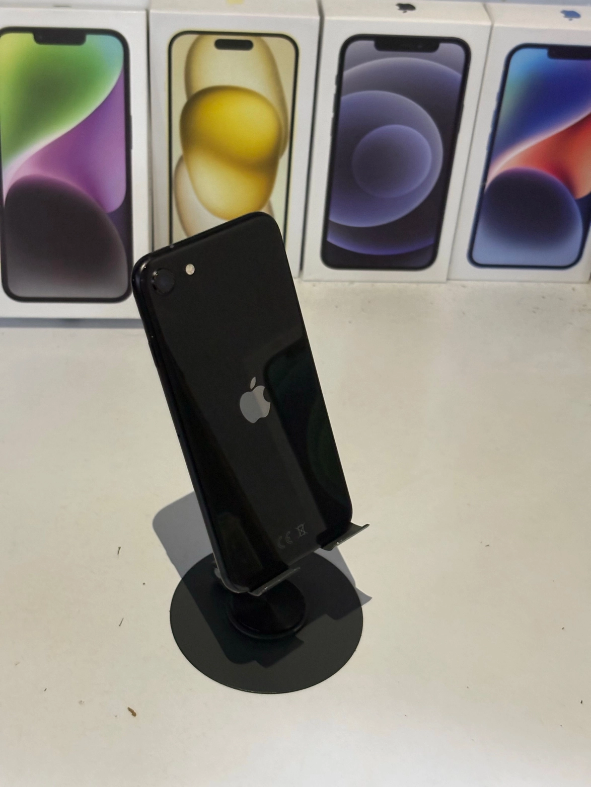 iPhoneSE 2020(64gb)-Black 3