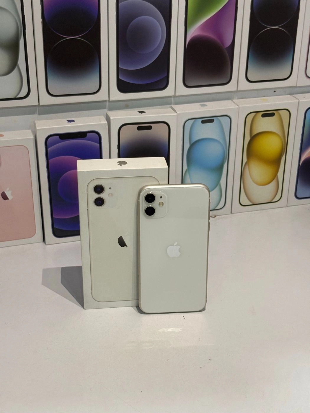 iPhone 11 (128gb)-White 12