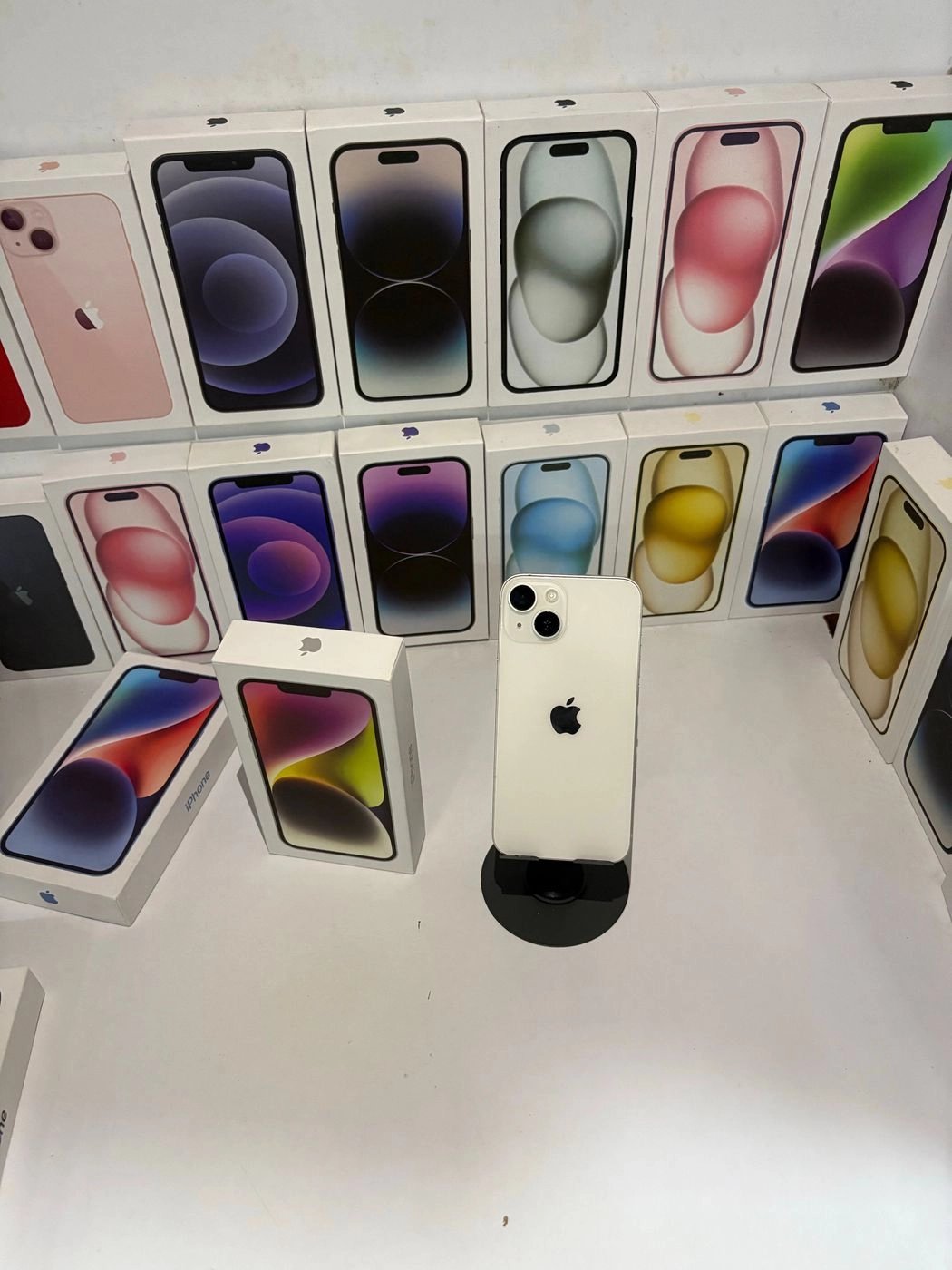 iPhone 14(256gb)-Starlight 2
