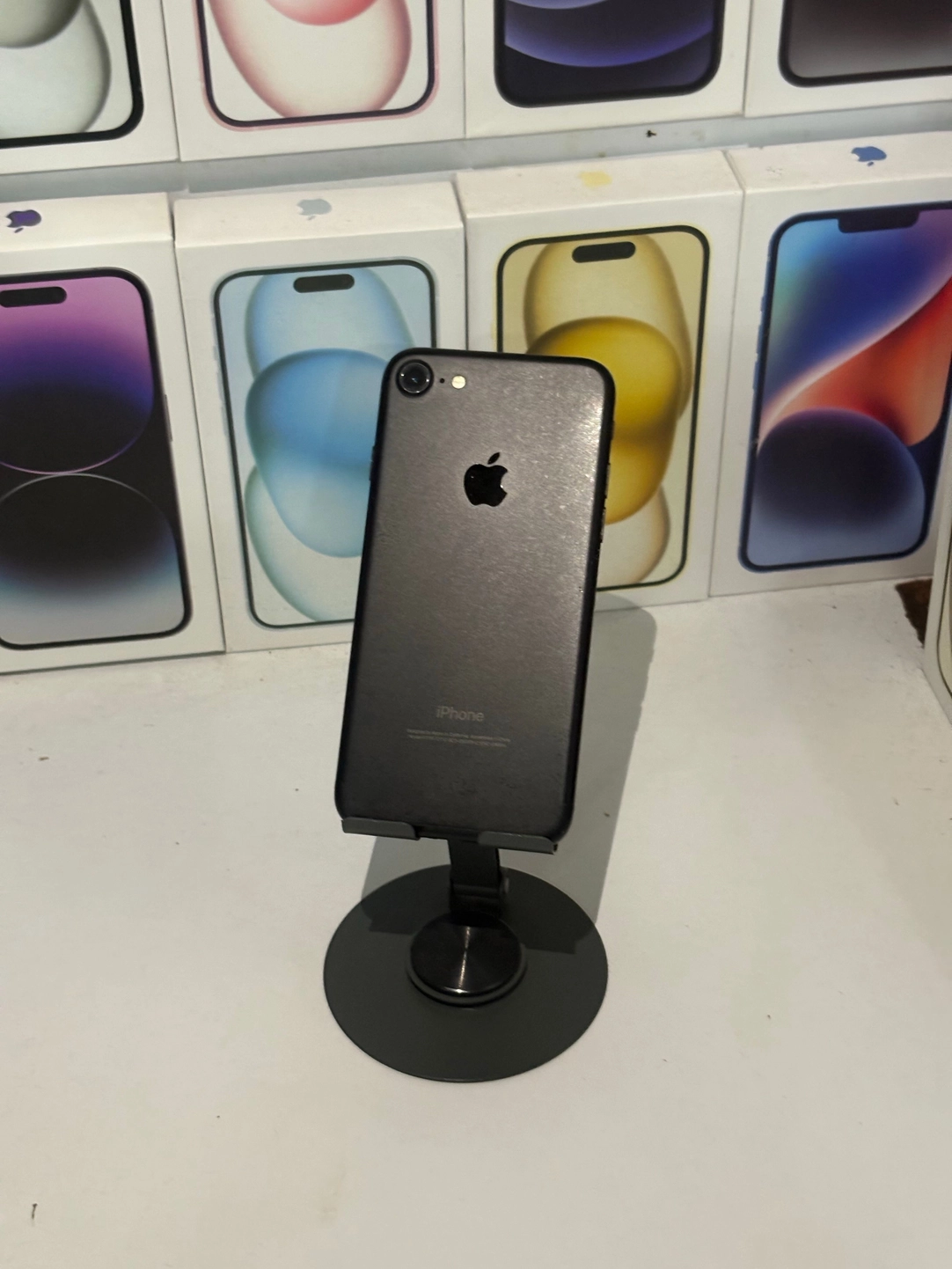 iPhone 7 (128gb)-Black 2