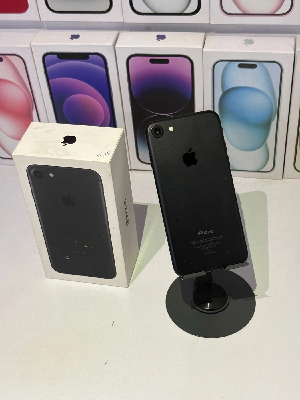iPhone 7(32gb)-Black 3
