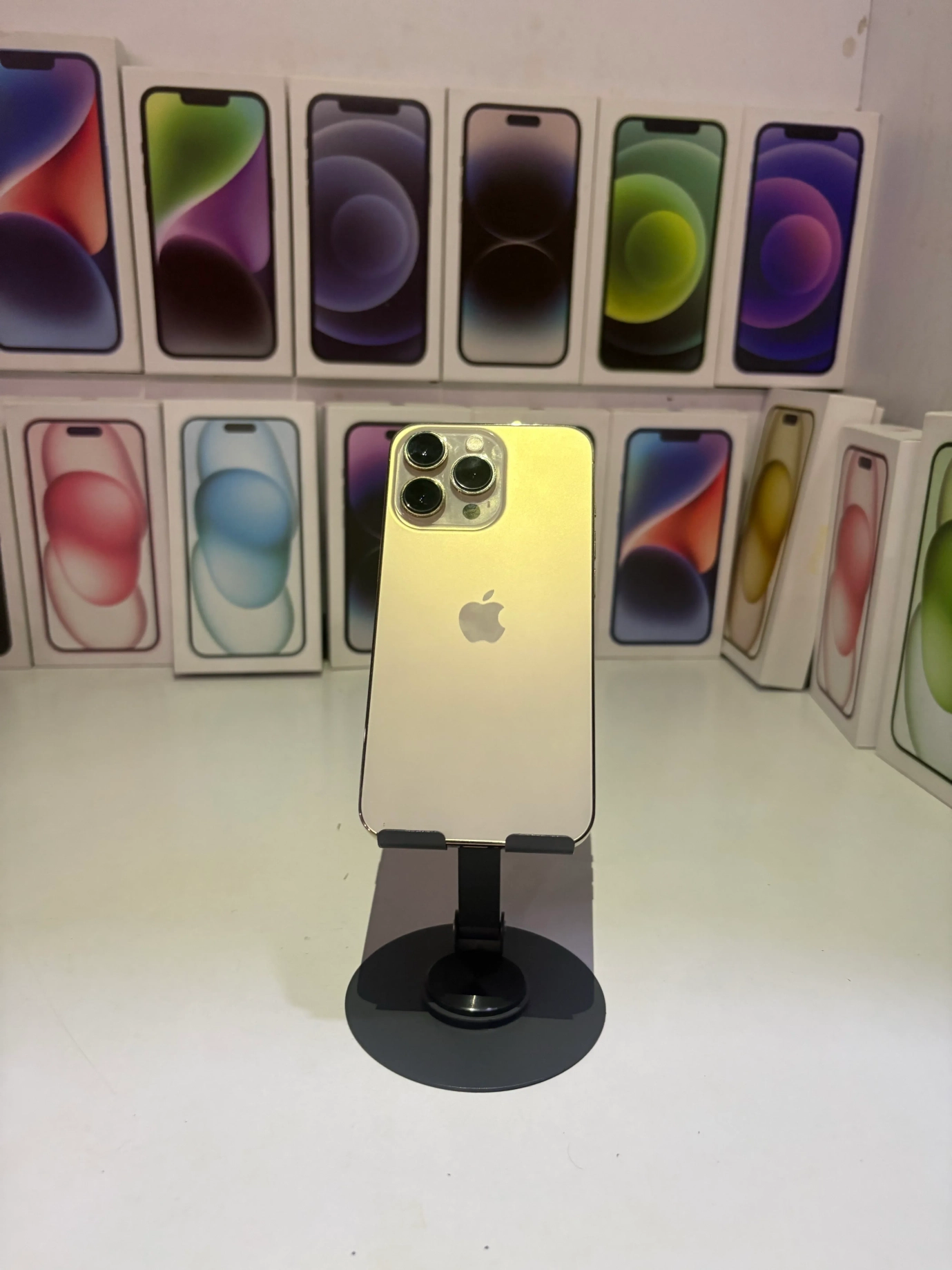 iPhone 13 Pro (256gb)-Gold 2