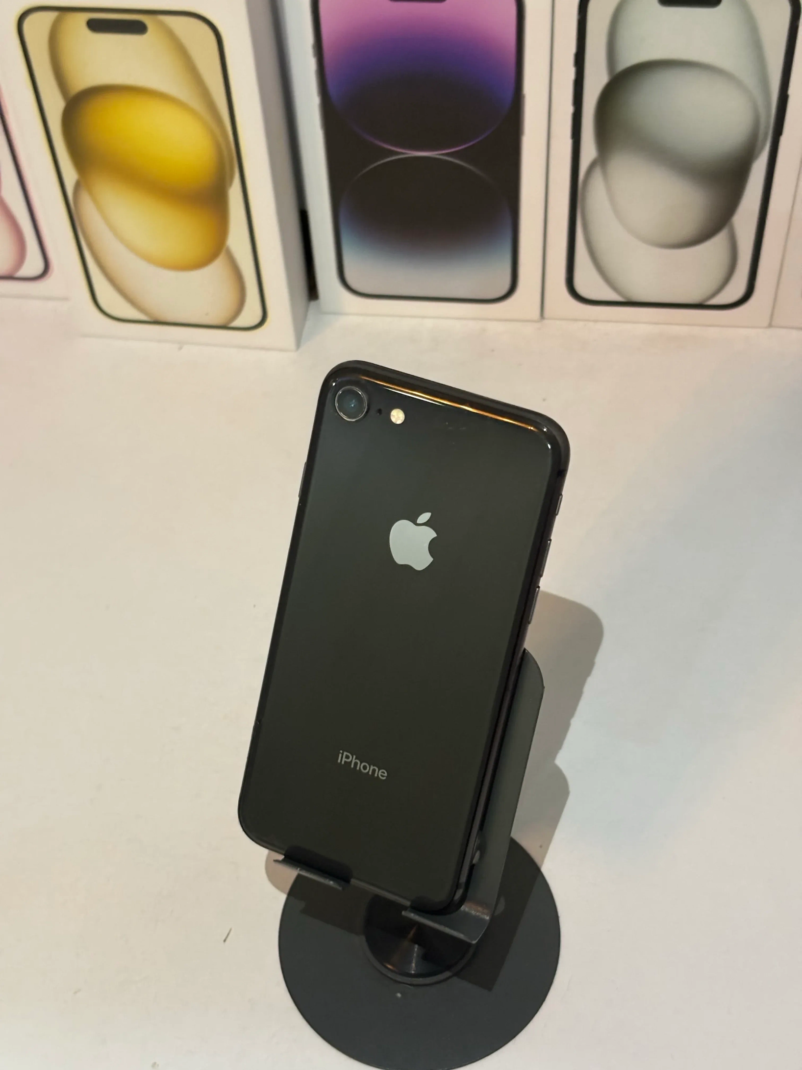 iPhone 8 (64gb)-Black 5