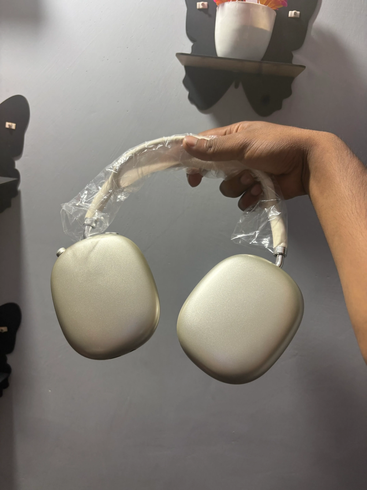 Apple AirPods Max (Gold) 4