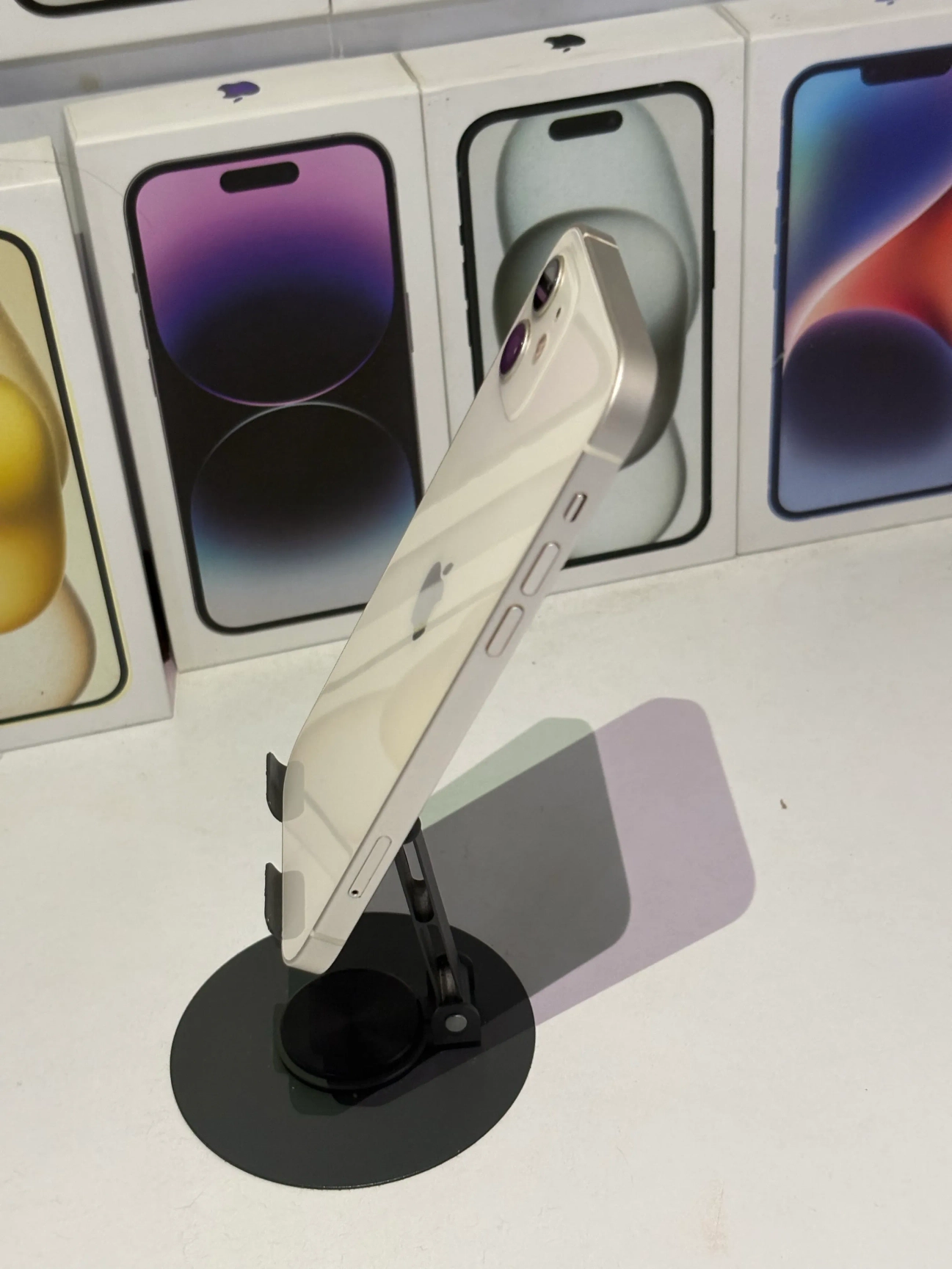 iPhone 12(64gb)-white 4
