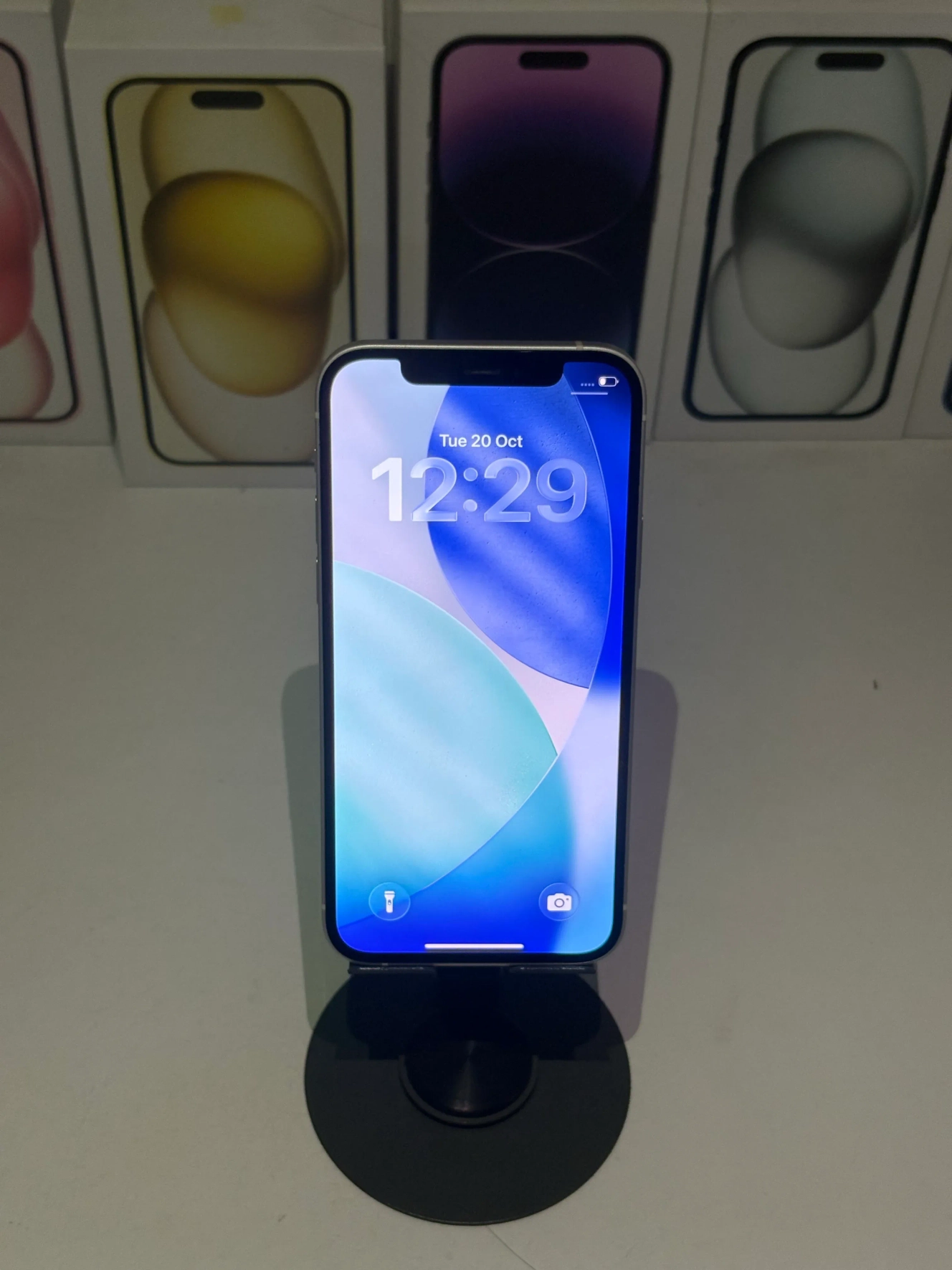 iPhone 12(64gb)-white 5