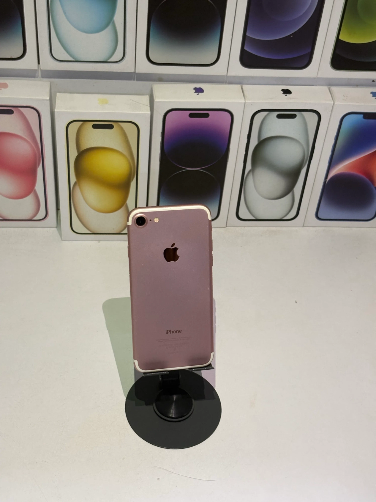 iPhone 7 (32gb)-Rose gold 2