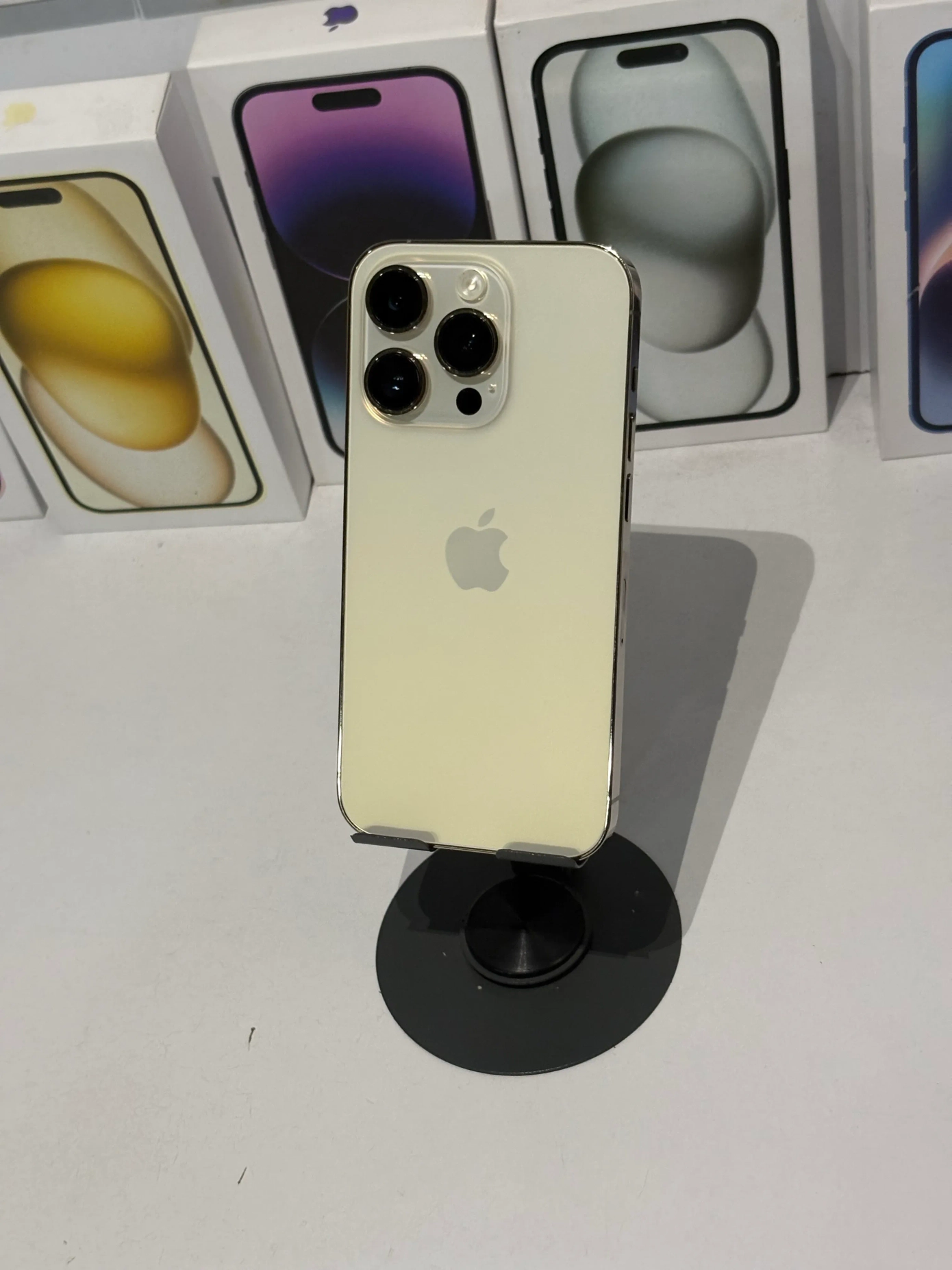 iPhone 14 Pro(256gb)-Gold 6