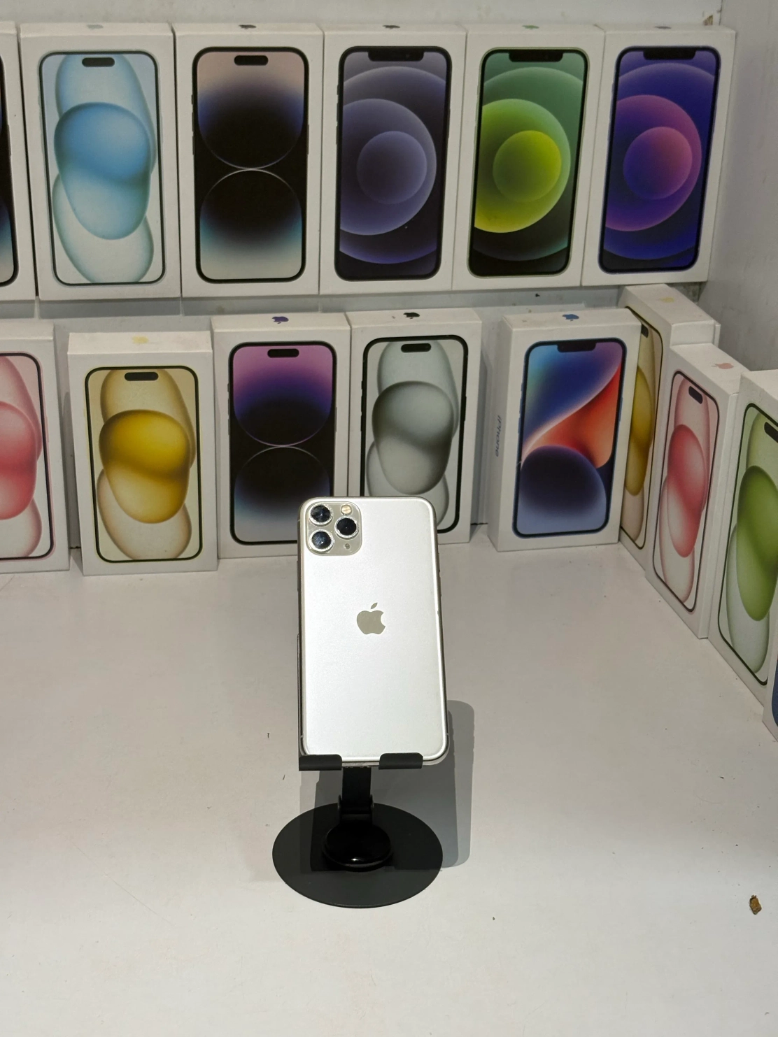 iPhone 11 Pro (64 GB)-Silver 3