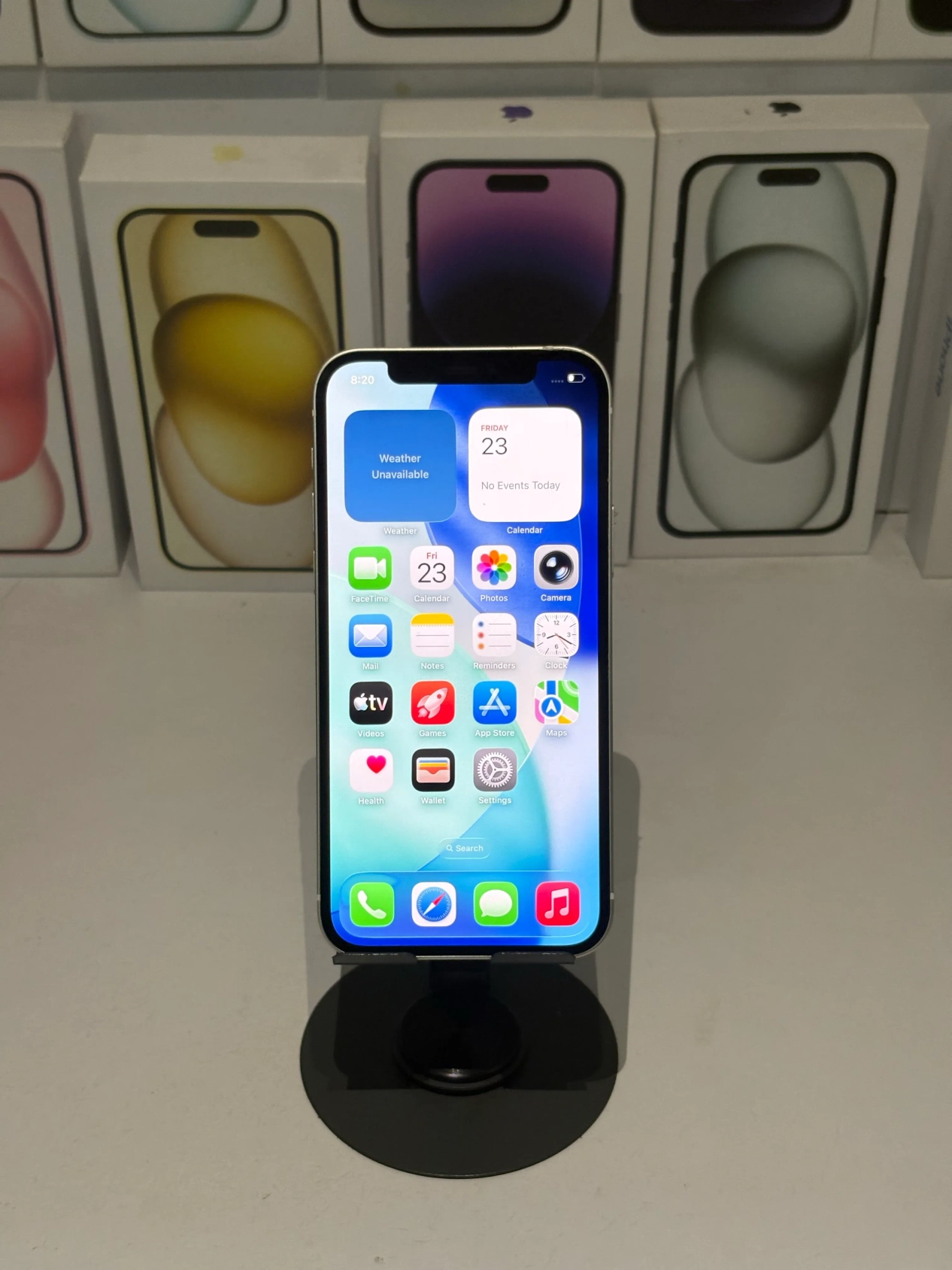 iPhone 12 (128gb)- white 8