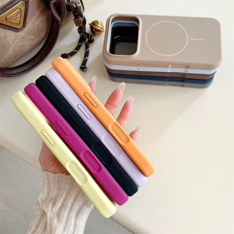 IPHONE 15PRO MAGSAFE SLICON CASE 6