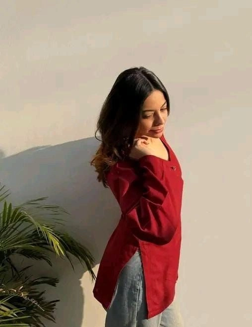 Classic Maroon V-Neck Top 3
