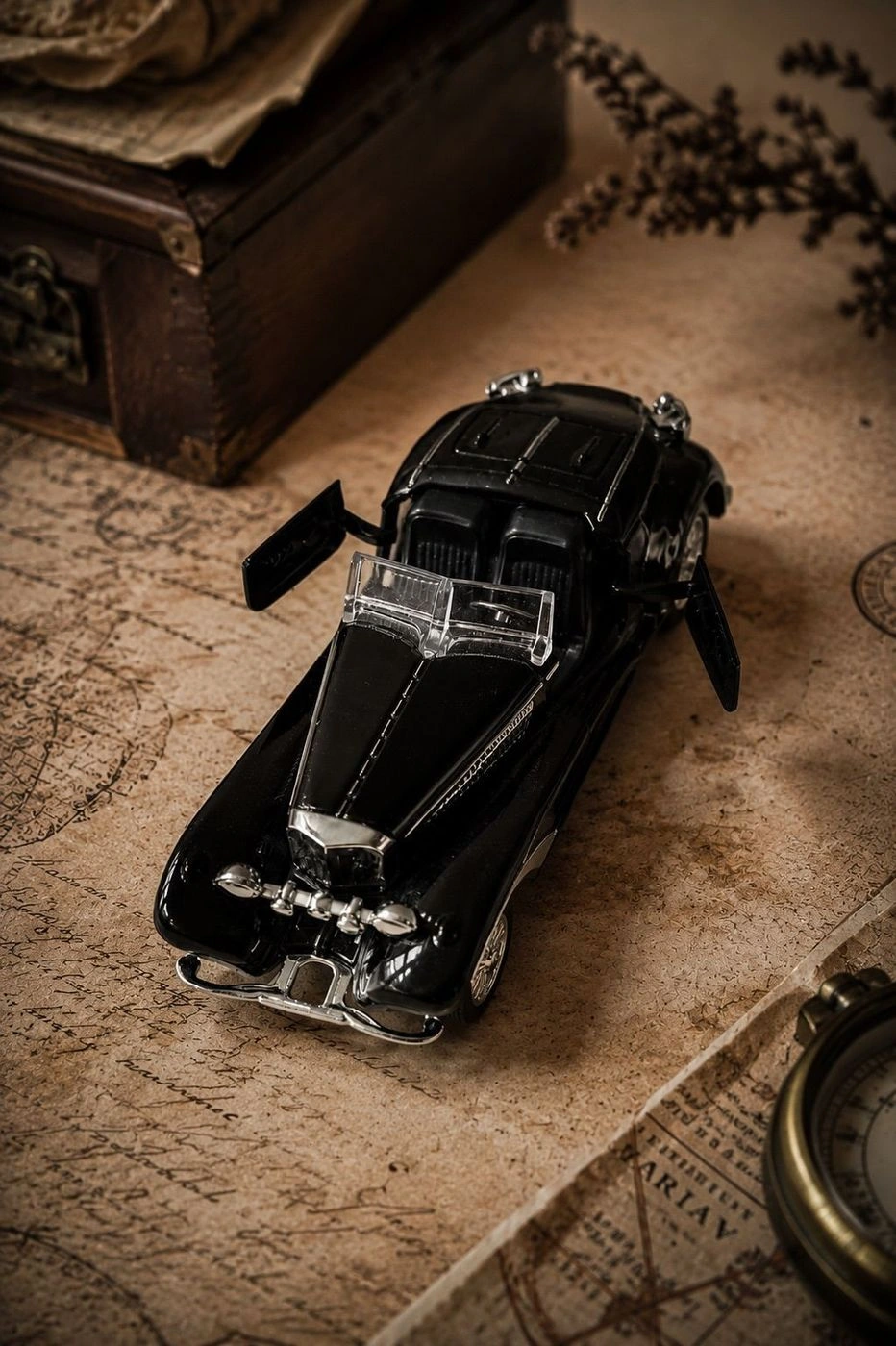 Vintage Black Classic Car Miniature – Retro Metal Collectible Model 2