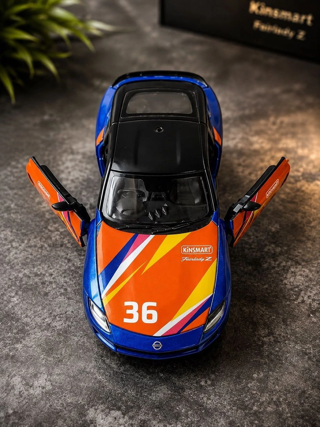 Kinsmart Fairlady Z 1:36 Scale Die-Cast Metal Car 1