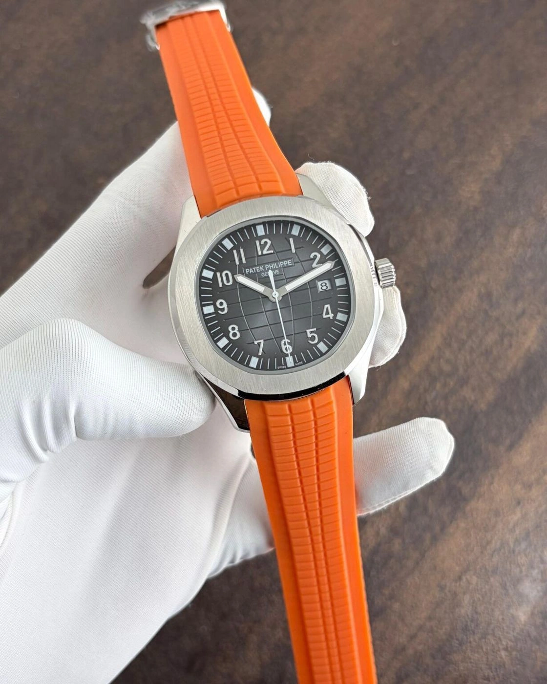 Patek Philippe Aquanaut Orange Automatic 1