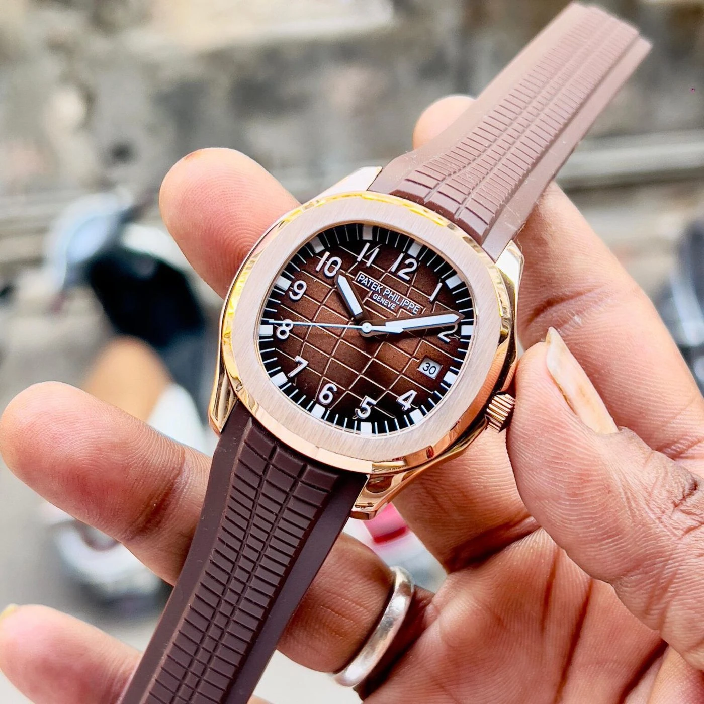 Patek Philippe Aquanaut 5167R-001 Brown Automatic 3