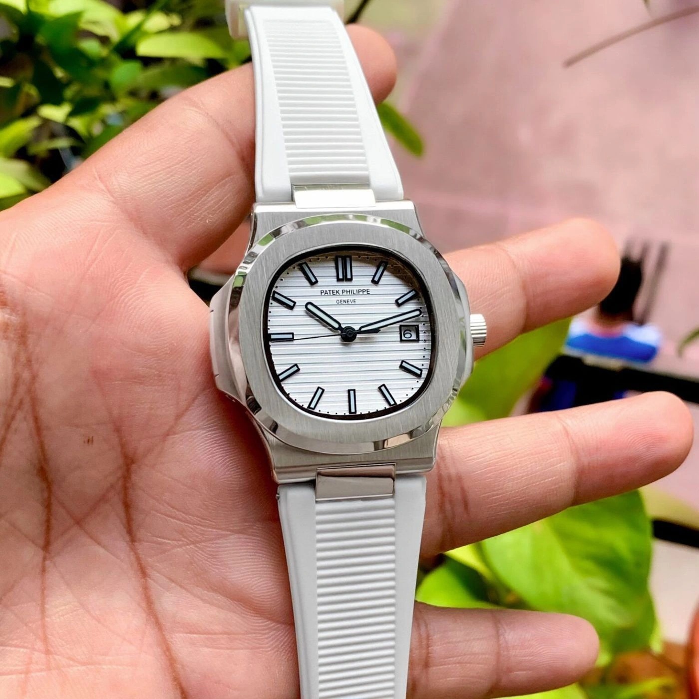 Patek Philippe Nautilus White Automatic 1