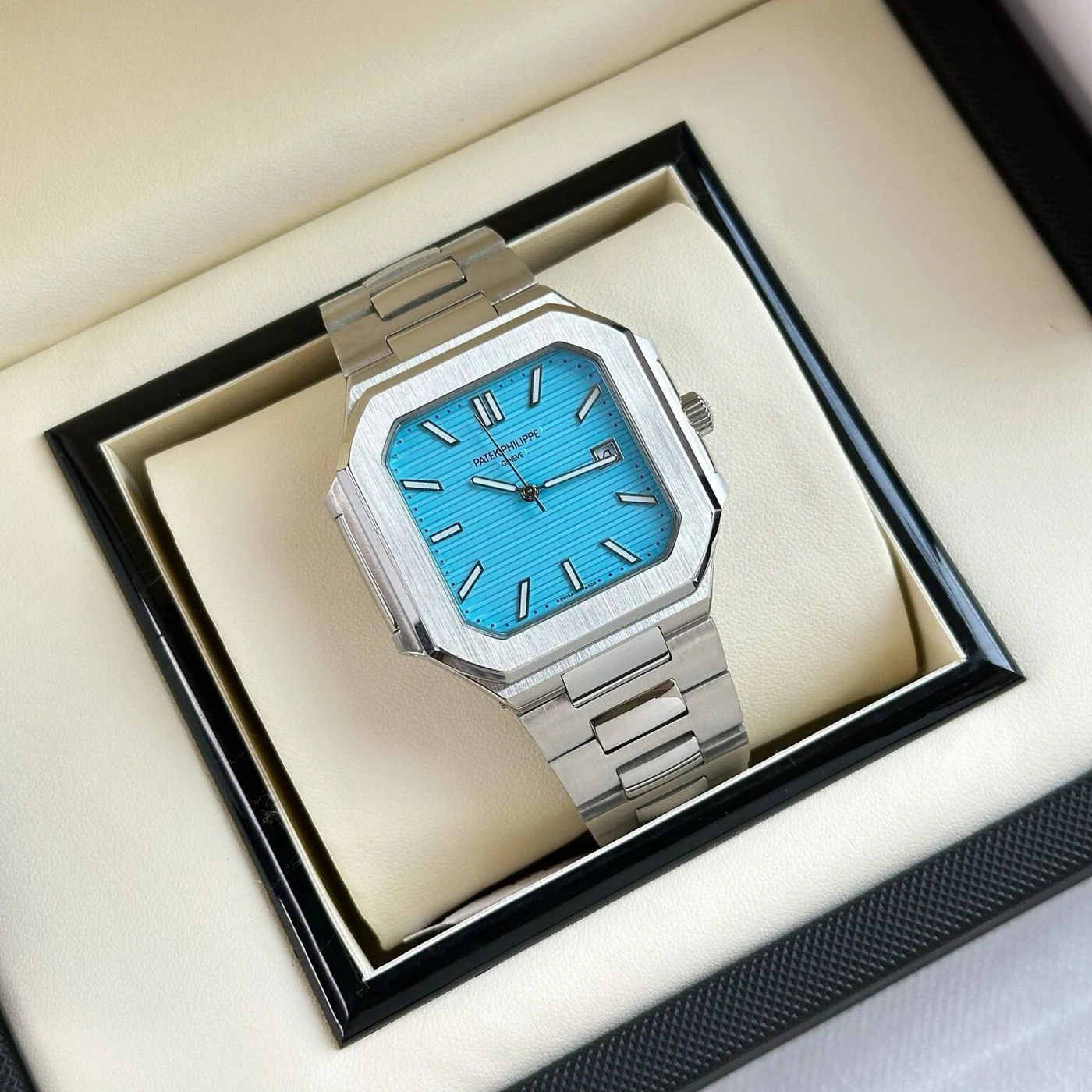 Patek Philippe Cubitus Tiffany Dial 3
