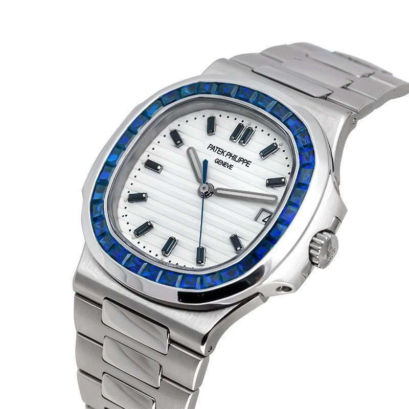 Patek Philippe Nautilus Diamond Silver Edition 3