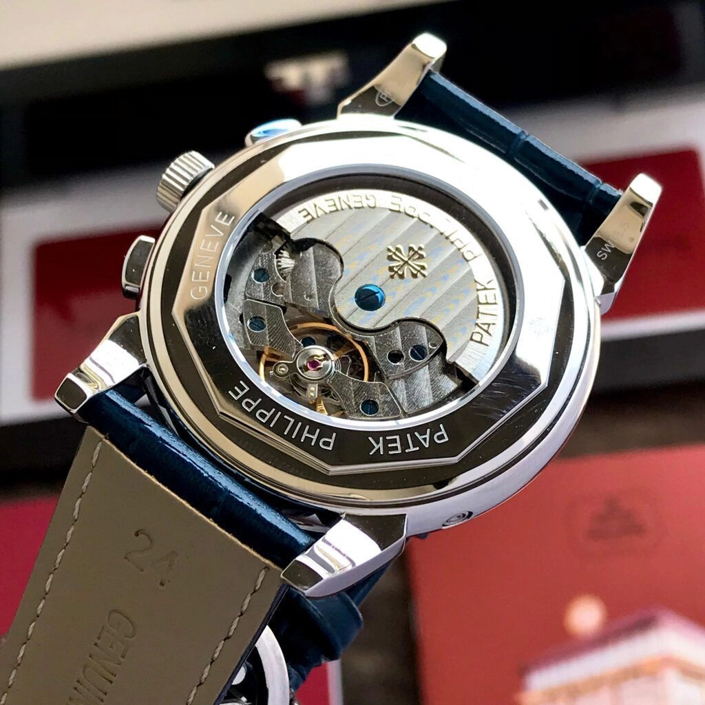 Patek Philippe Perpetual Blue Calendar Chronograph 4