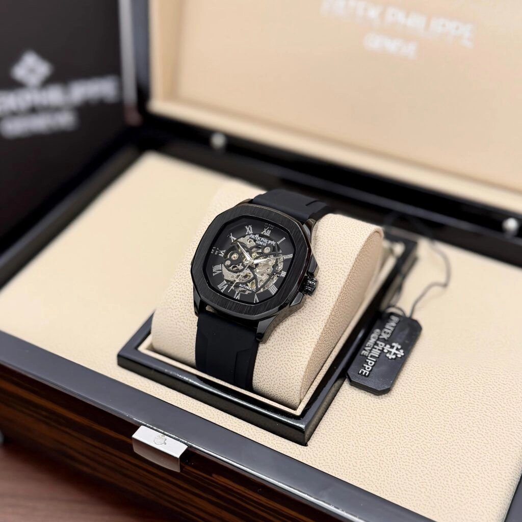 Patek Philippe Aquanaut Open Heart Automatic 4