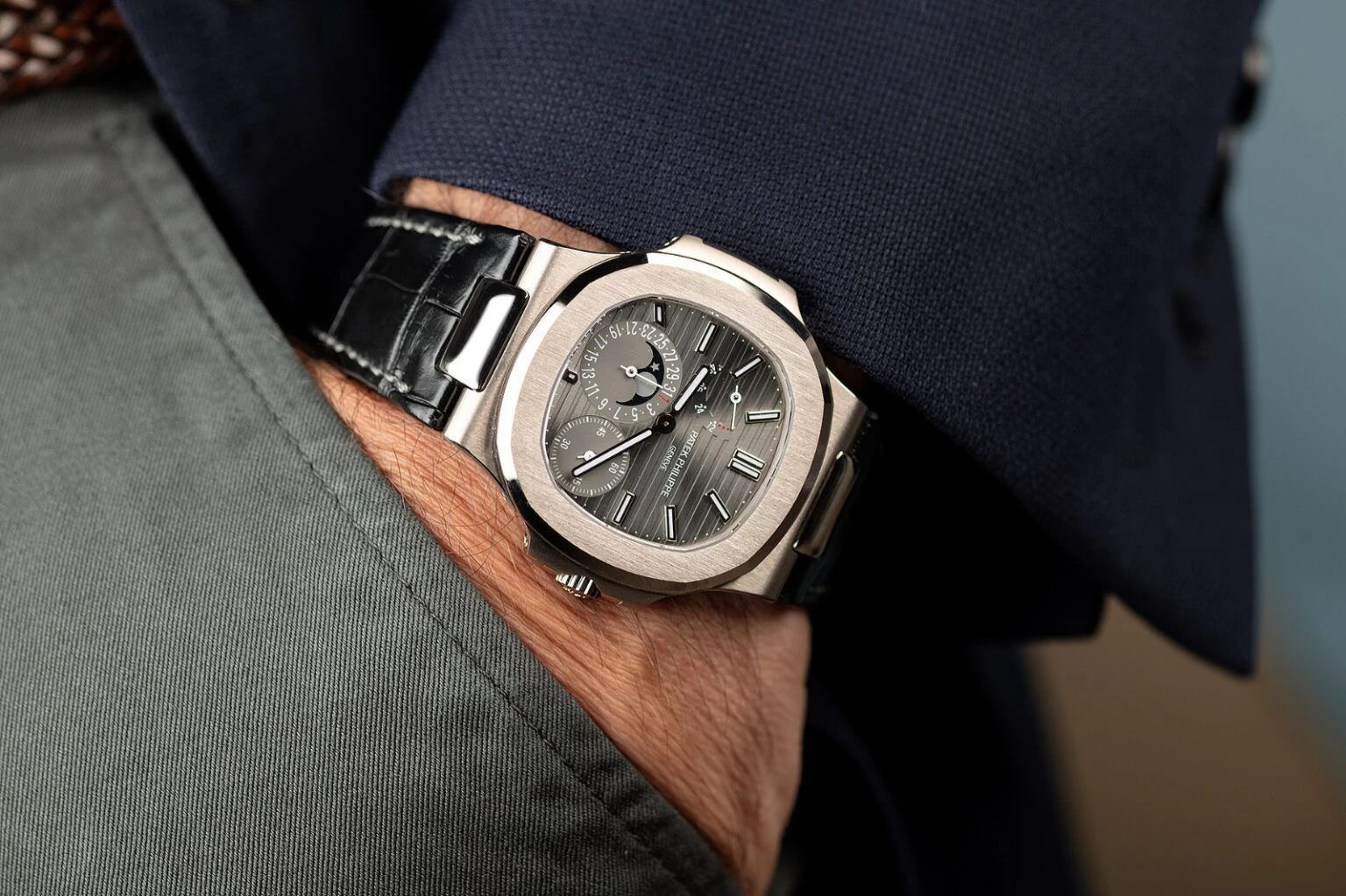 Patek Philippe Nautilus 5712G-001 2