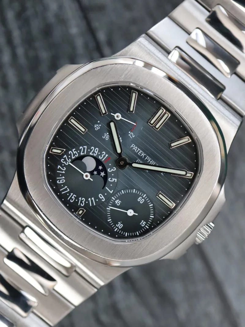 Patek Philippe Nautilus 5724G-001 D Edition 4