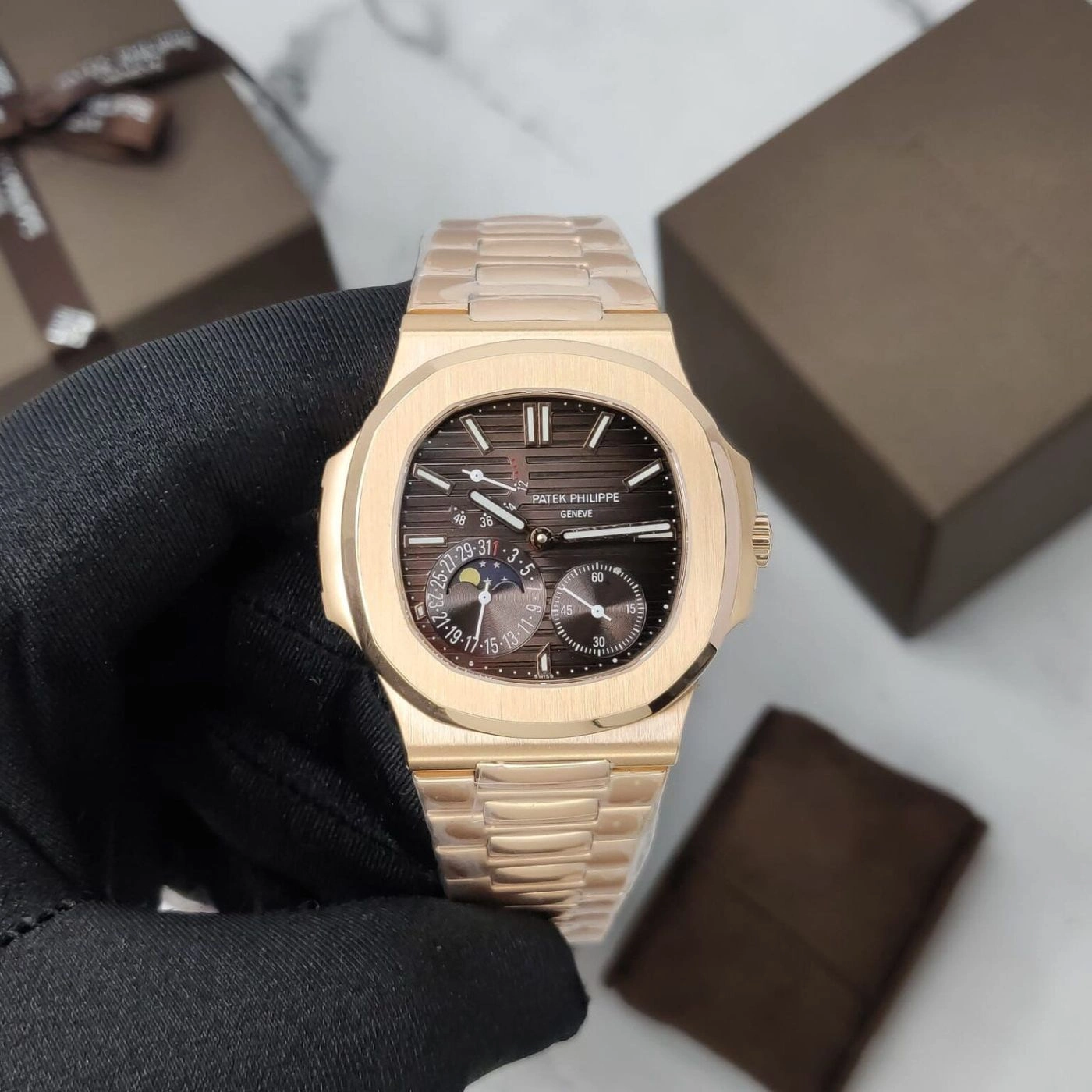 Patek Philippe Nautilus Rose Gold 5712/1R-001 2