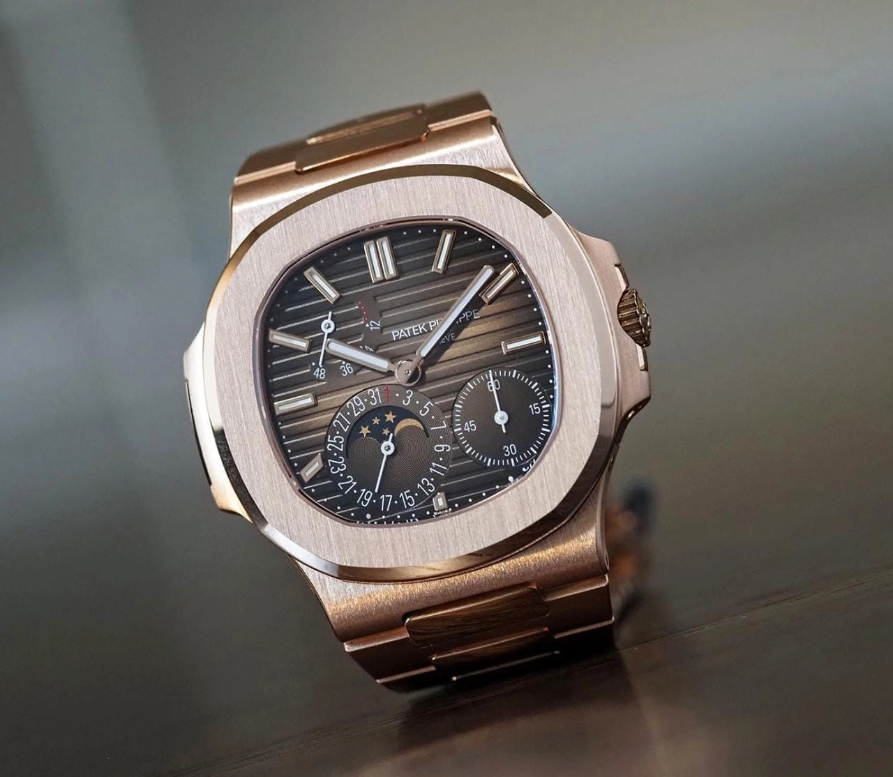 Patek Philippe Nautilus Rose Gold 5712/1R-001 3