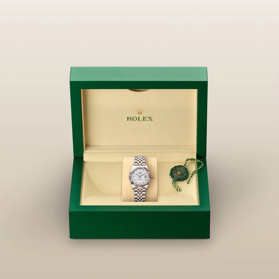 Rolex Oyster Perpetual Diamond-Style Dial 3