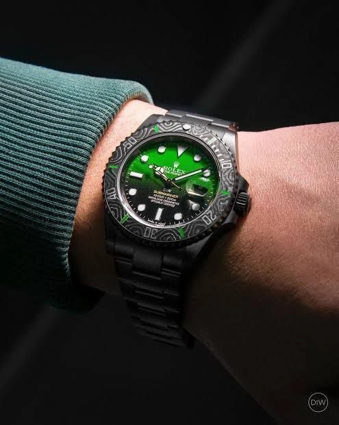 Rolex Submariner Black Grail DIW 4