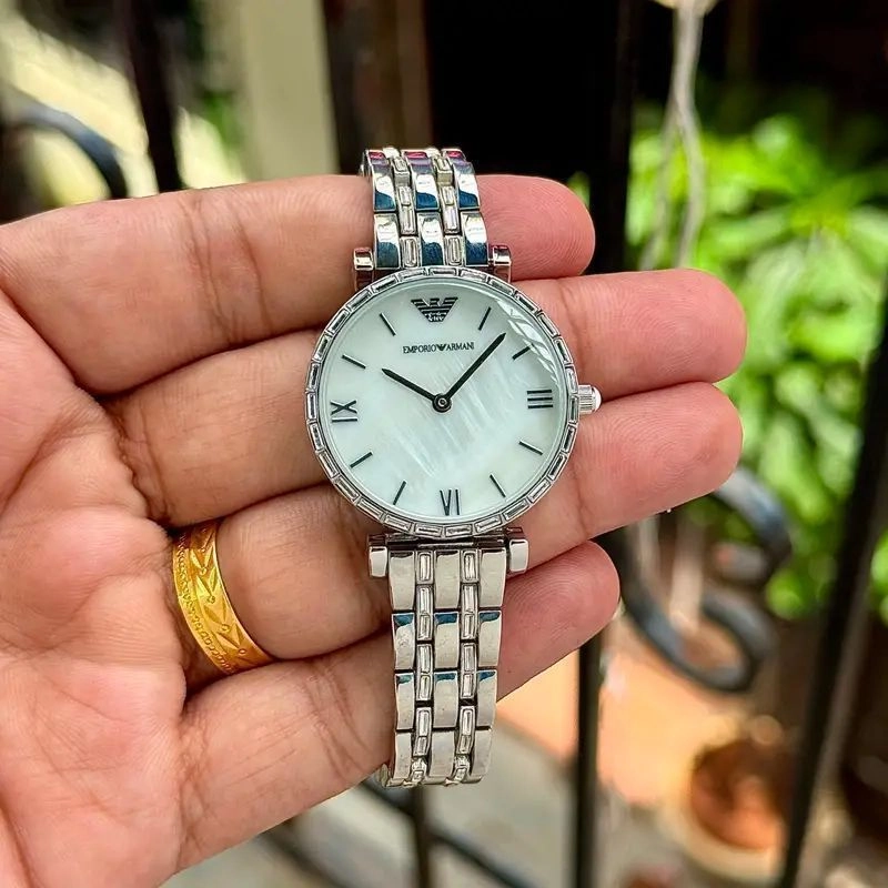 Emporio Armani Gianni T-Bar Quartz 4
