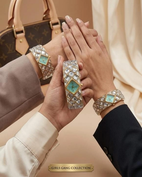 Swarrovsk_i Curiosa Bangle Gold To Tiffany 2