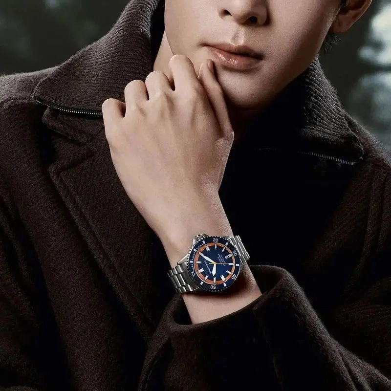 Emporio Armani Sea Explorer Turquoise Blue Dial 3