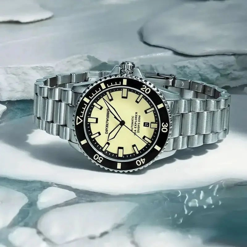 Emporio Armani Sea Explorer AR60083 1