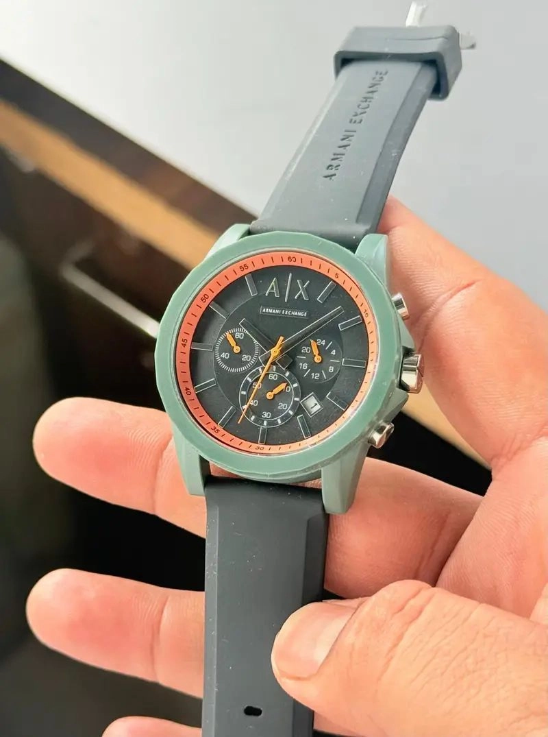 Armani Exchange Outerbanks Grey Chronograph 4