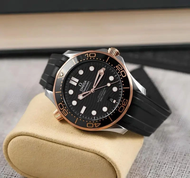 Omega Seamaster Black Diver 300M Automatic 2