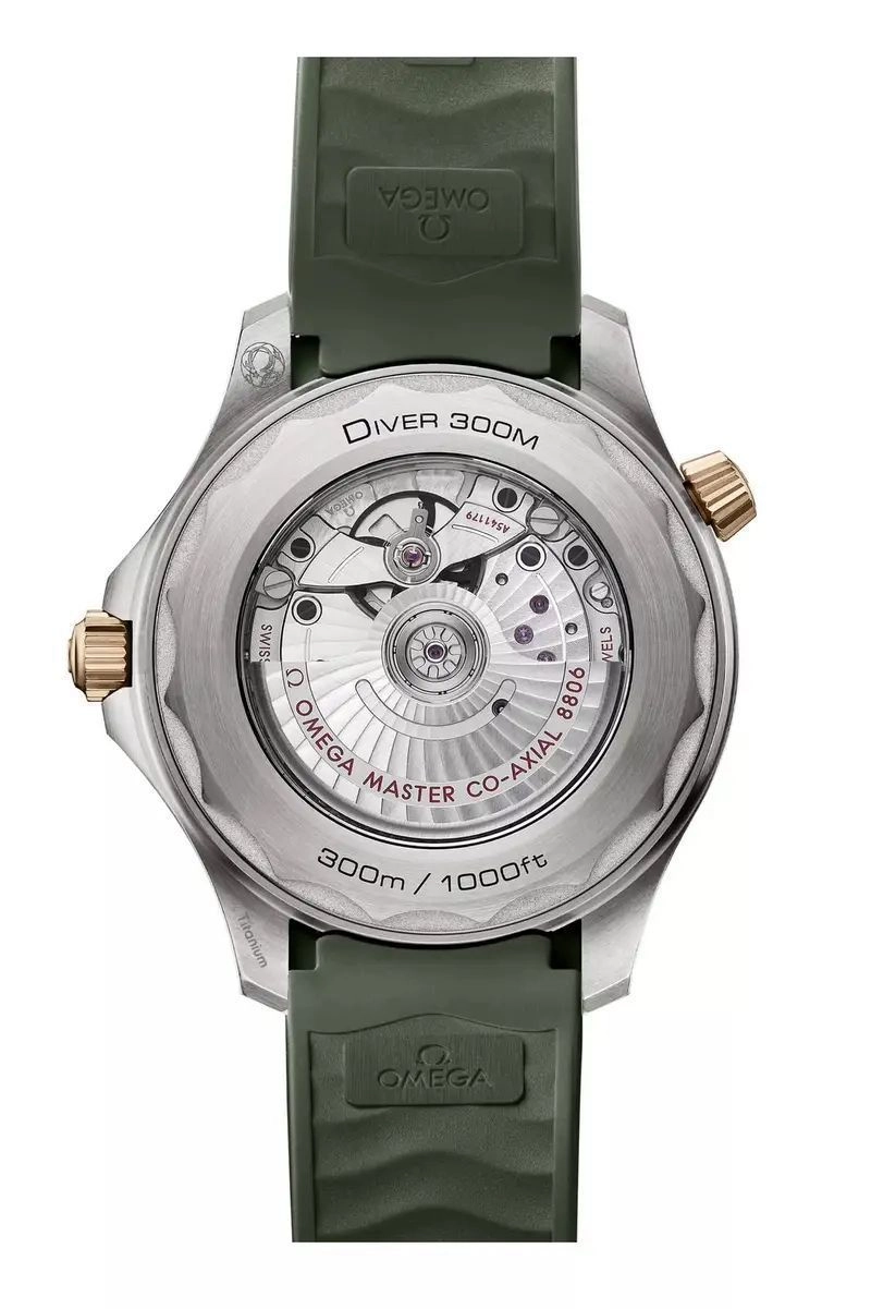 Omega Seamaster Diver 300M Green Tone 4