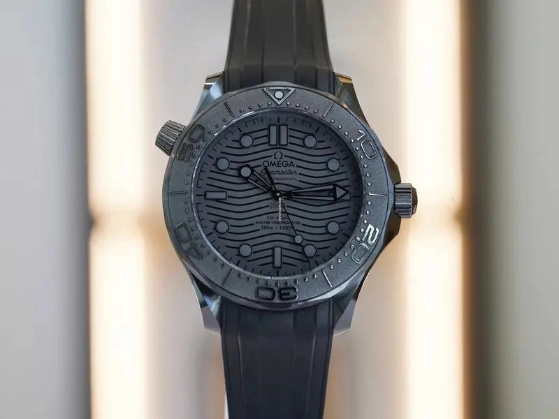 Omega Seamaster Diver Black Automatic 3