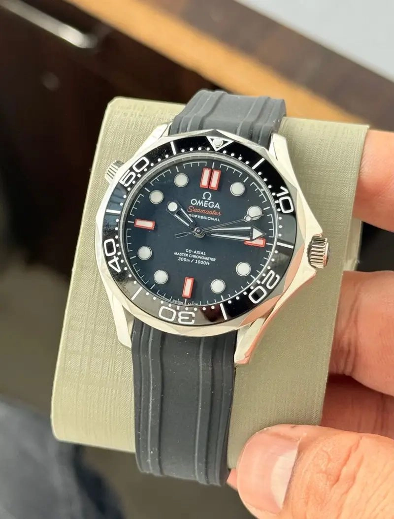 Omega Seamaster Diver Black Dial Automatic Chronometer 2