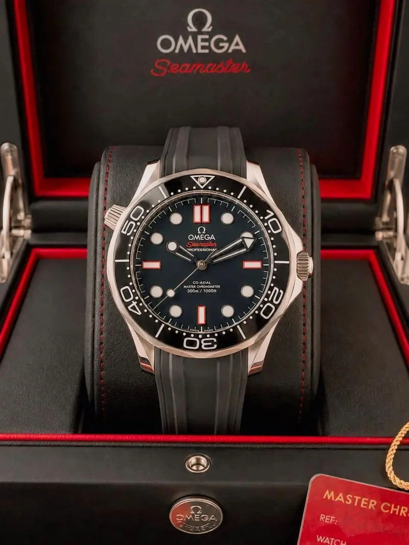 Omega Seamaster Diver Black Dial Automatic Chronometer 4