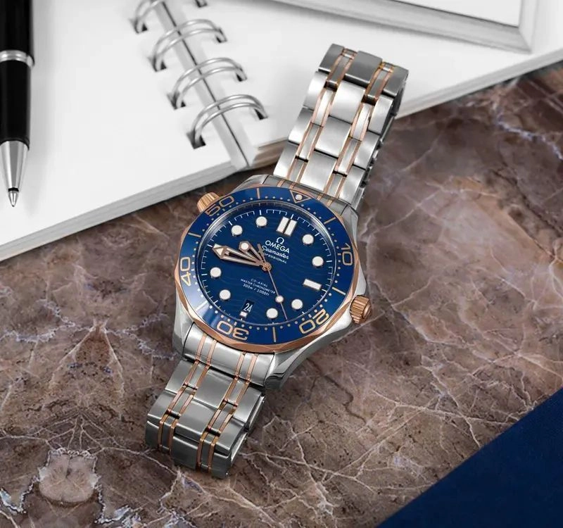 Omega Seamaster Diver Co-Axial Silver Automatic 1