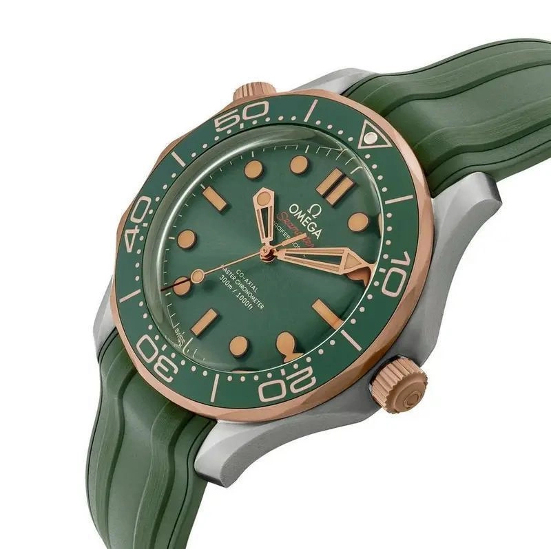 Omega Seamaster Diver Green Dial 3