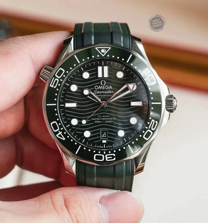Omega Seamaster Green Diver Automatic 3