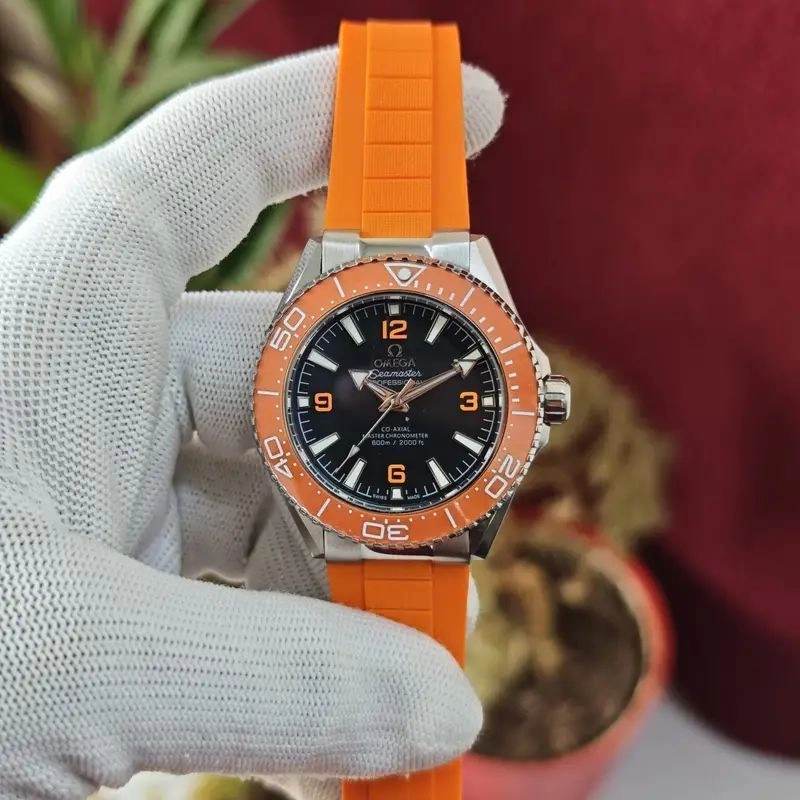 OMEGA Seamaster Planet Ocean Automatic 4