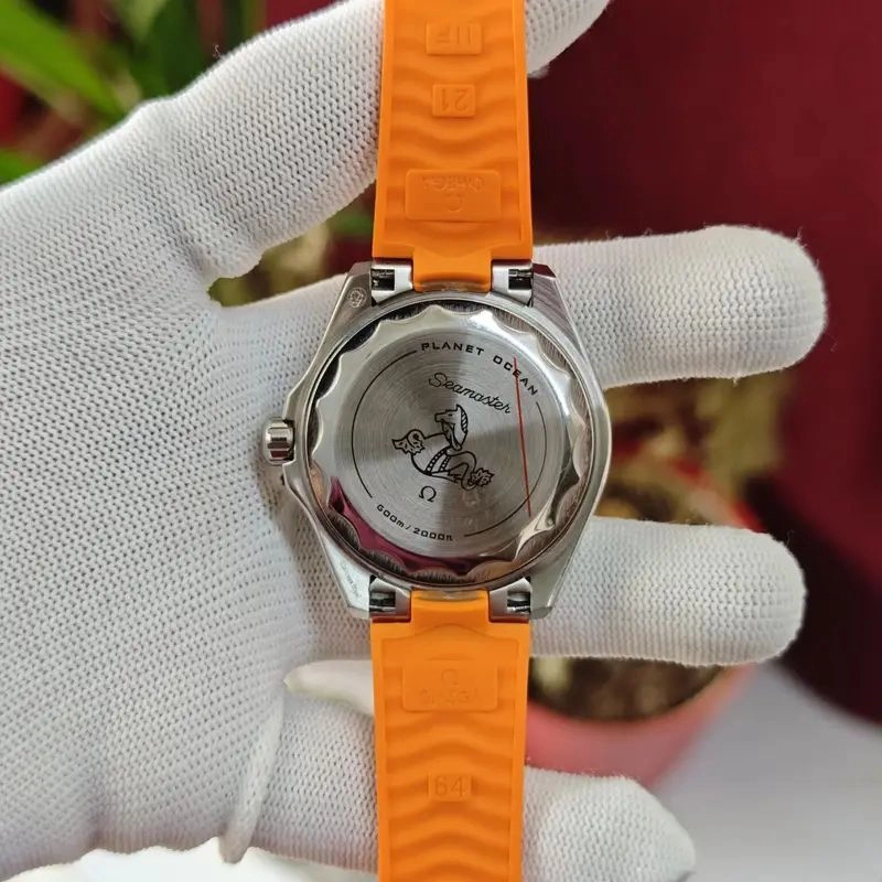 OMEGA Seamaster Planet Ocean Automatic 5