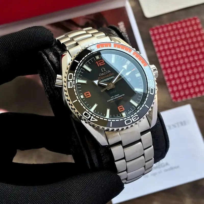 Omega Seamaster Planet Ocean Silver Automatic 1