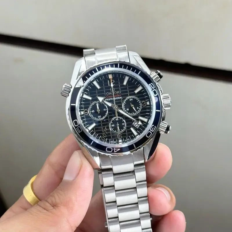 Omega Seamaster Professional Co-Axial Chronometer 4