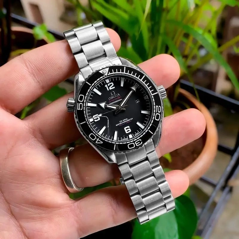 Omega Seamaster Silver Tone Automatic 2